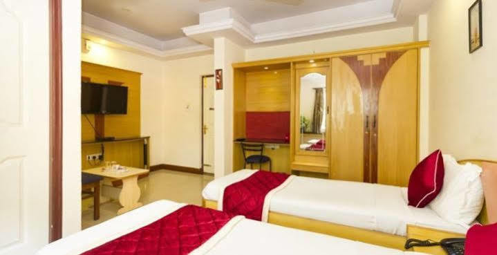 Oyo 331 Hotel Skanda Shelters Бангалор Екстериор снимка