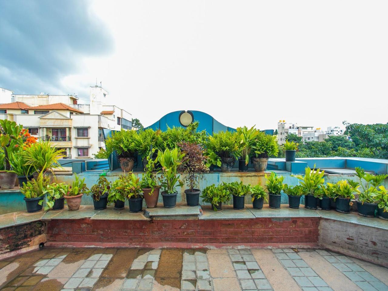 Oyo 331 Hotel Skanda Shelters Бангалор Екстериор снимка